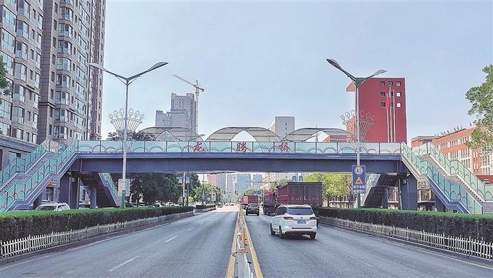 柳林县新建7座人行过街天桥 让出行更安全便捷-新华网