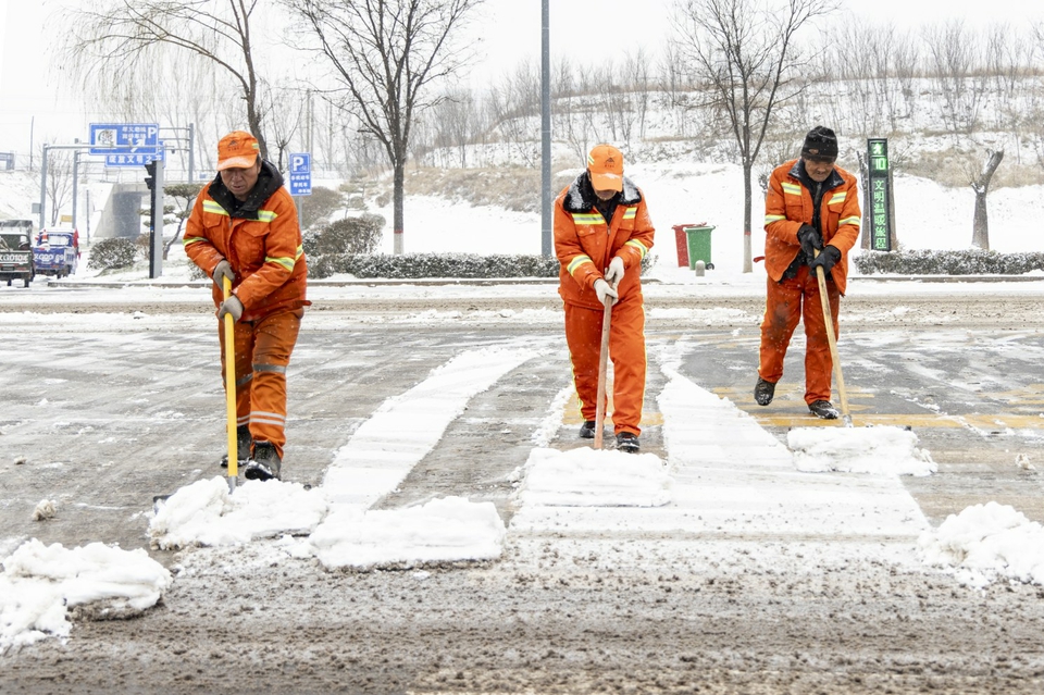 “未雪绸缪”的温暖答卷——山西积极应对今冬首场降雪